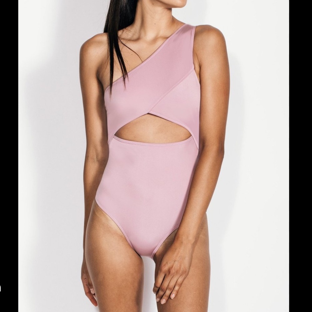 Kore Swim Calypso Maillot bathing suit Lavender One Shoulder One Piece swimsuit